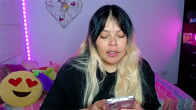 Czat XXX na żywo – EllieMoonX