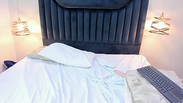 Dahlia_Rosse élő XXX-chatje