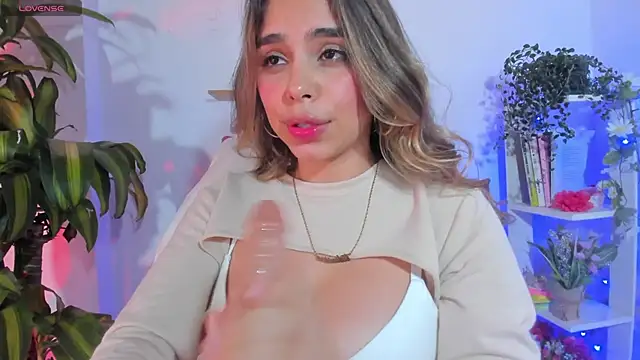 Chat +18 de crisbell_lopez ao vivo