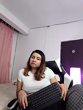 __Emma__11__Lecat_'s Live XXX Chat