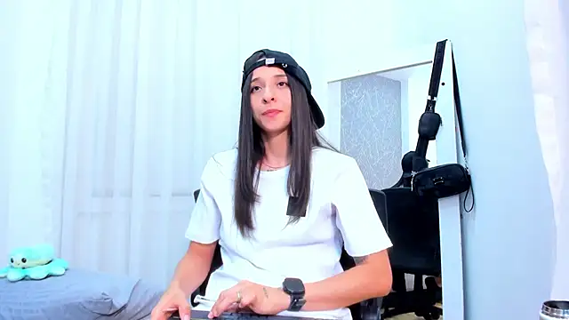 ViictoriiaSaenz's Live XXX Chat