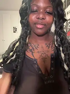 Chat +18 de Nyla_xox ao vivo