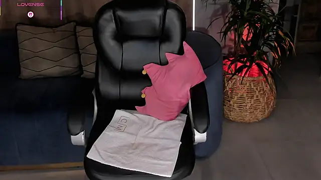 Chat +18 de DannieSmith1 ao vivo