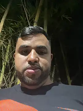 Show de Sheik_z_o na webcam