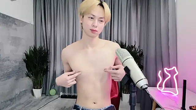 hafabva: διαδικτυακό σόου στην κάμερα