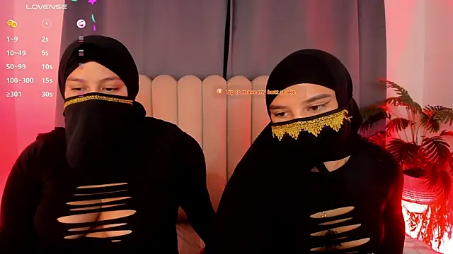 Show de aziza_dalila02 na webcam