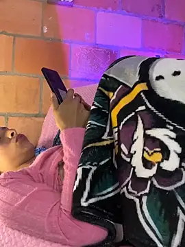 Skye_Moore – Naživo XXX chat