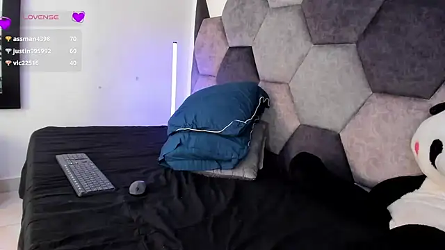 DulceJonesのライブXXXチャット