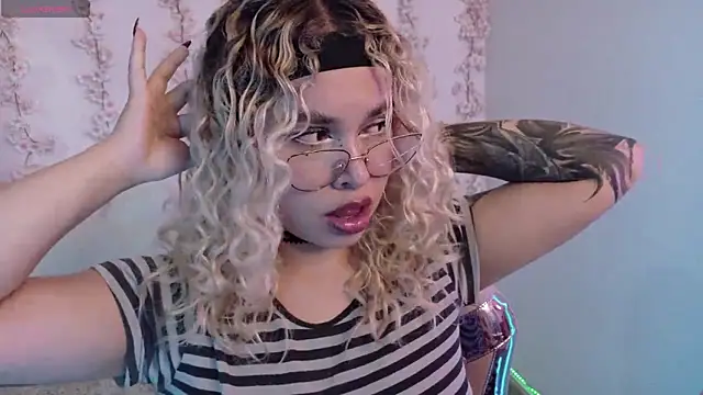 Haelycuten Live XXX chat