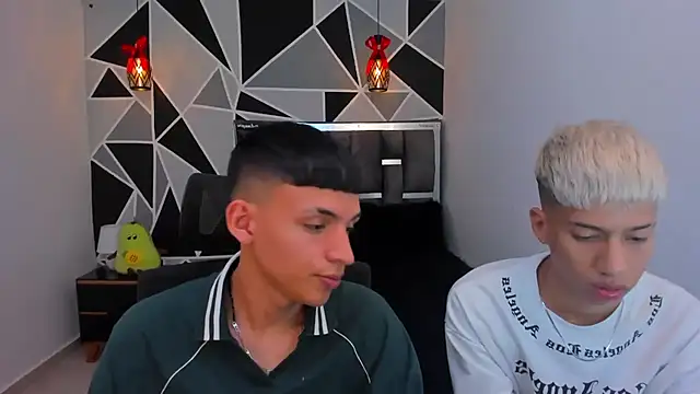 Juan_Nd_Steven Pertunjukan Webcam