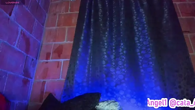 Cata-angel's Live XXX Chat