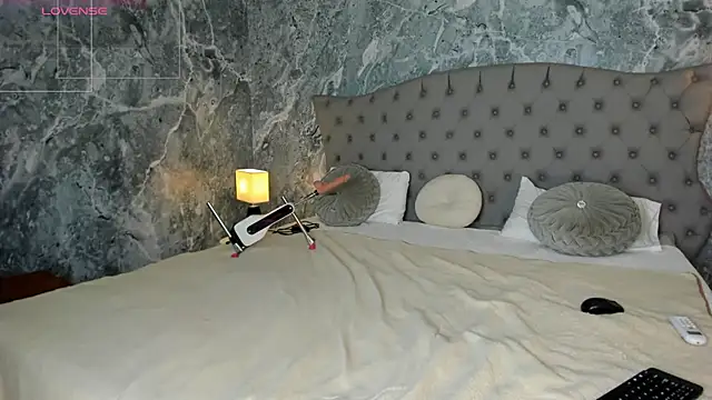 Czat XXX na żywo – LucyLovelyy