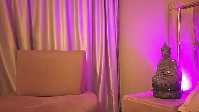 Esmeralda_Candy's Live XXX Chat