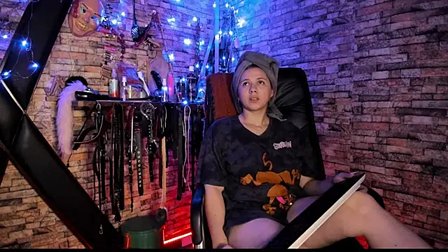 Chat XXX en directo de Liltildeman_moon