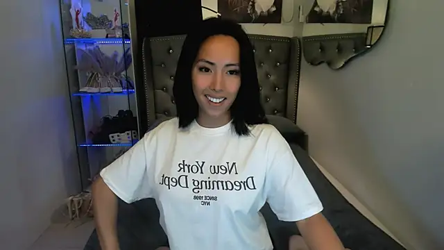 reighnempress: онлайн-секс-чат