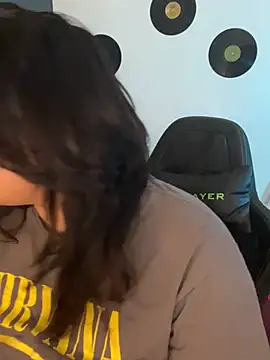 miacanela_xo 现场XXX聊天