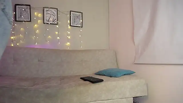 Sweet_Bella_Valery Live XXX-Chat