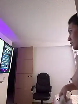 Camila_sanchez25's Live XXX Chat