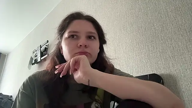 Emmiebutwihu Live XXX-Chat