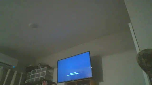 CaptCraker: διαδικτυακό σόου στην κάμερα