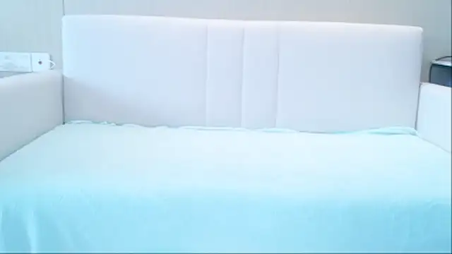 E-ll-A Adlı Modelin Canlı XXX Sohbeti