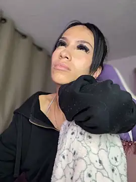 XXX chat uživo modela Miaa_love6969