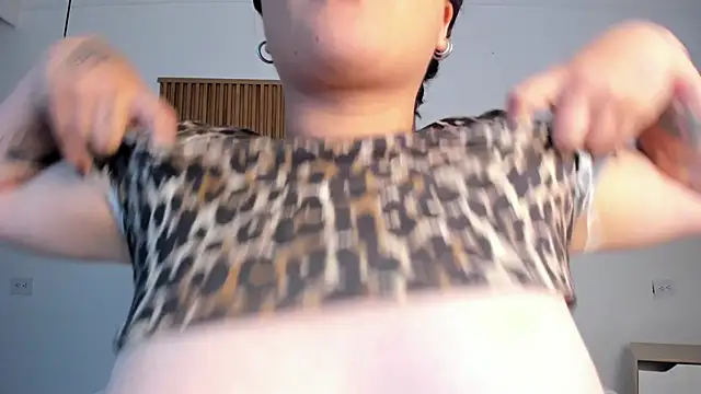 Alaska_deluxe Adlı Modelin Canlı XXX Sohbeti