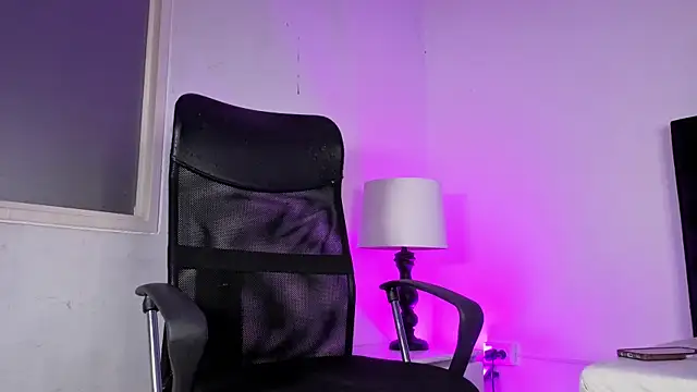 Chatroom XXX en direct de KateValenciaa