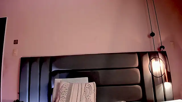 Chatroom XXX en direct de AndraCyruss