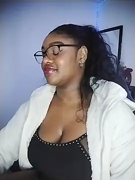 Chatroom XXX en direct de Roonie_garces