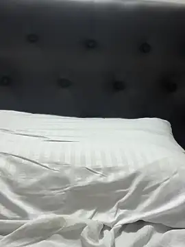 Chat +18 de MelissaAlCapone ao vivo