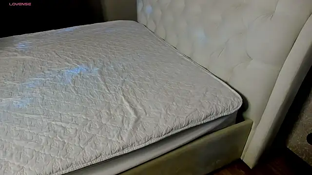 Chat +18 de Ivy_Ross ao vivo