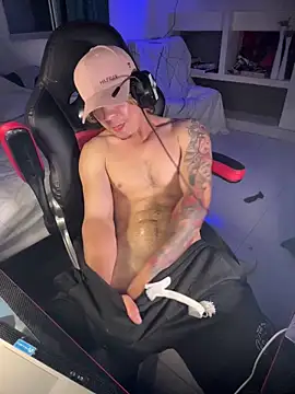 AngelLatinBoy: вебкам-шоу