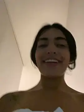 DaphneUwuのライブXXXチャット