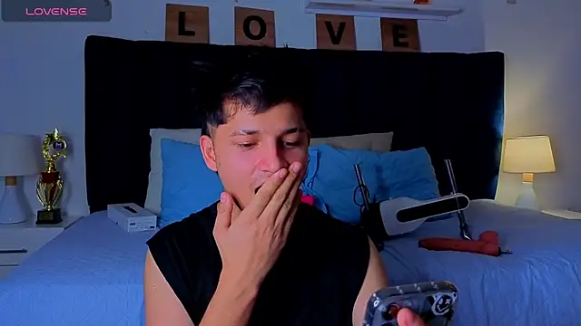 Issac_james_ Webcam-Show