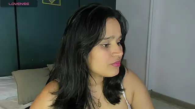 lia_sexx19 Adlı Modelin Canlı XXX Sohbeti