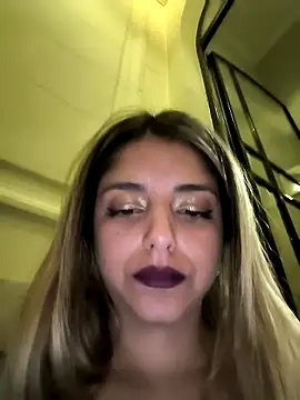 Chat +18 de Misshine_32 ao vivo