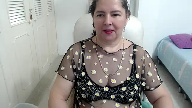 leonela_69 Live XXX-Chat