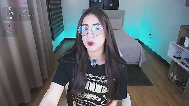 แชท XXX สดของ KittyCute-