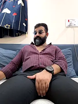 Fun_Guuy: διαδικτυακό σόου στην κάμερα