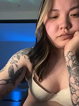 แชท XXX สดของ violet_lin