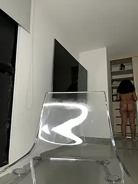 Curlyierrn Live XXX chat