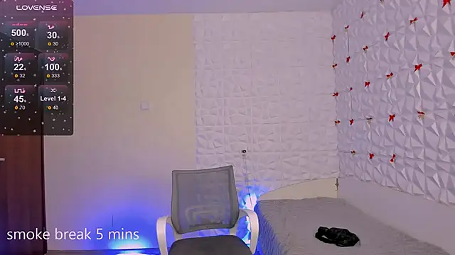 Jerry_Bomb: онлайн-секс-чат