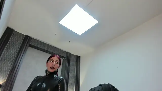 Živ ý XXX chat selene_red_