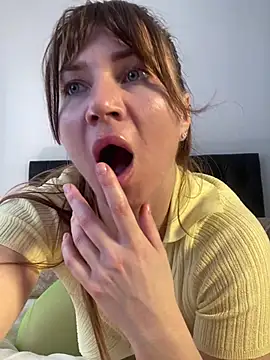 Goddess_Squirt_ – Live XXX-chat