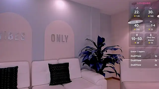 MaiaCollins লাইভ XXX চ্যাট