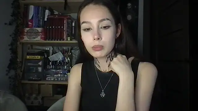 Yuna5343 Chat XXX in diretta