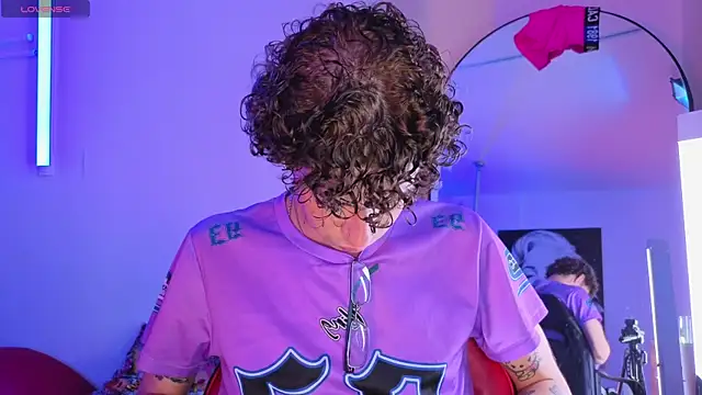 nova_salvatore 即時 XXX 聊天