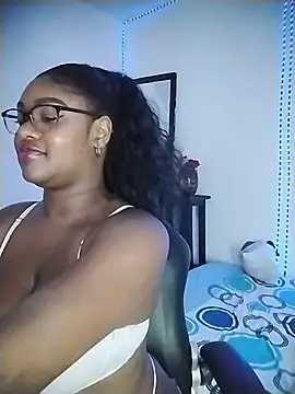 Chat XXX en directo de Roonie_garces