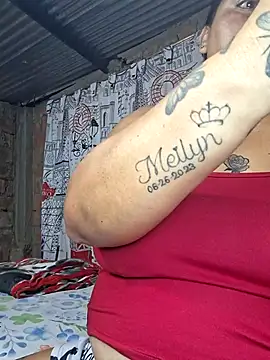 Živý XXX chat Juli_Powl